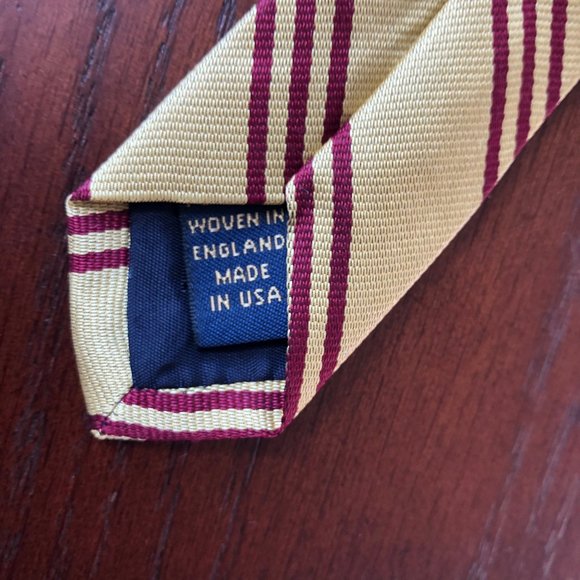 Brooks Brothers Pure Silk Classic Necktie  NEW